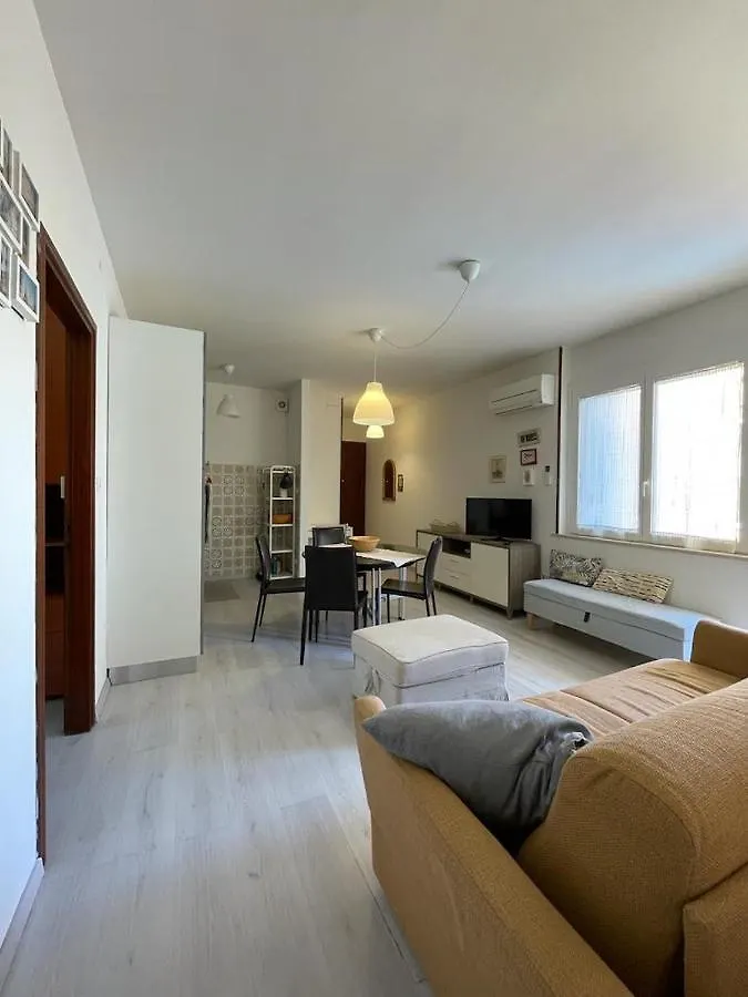 Apartment Apt 4 Garden Ville Sirmione Italy